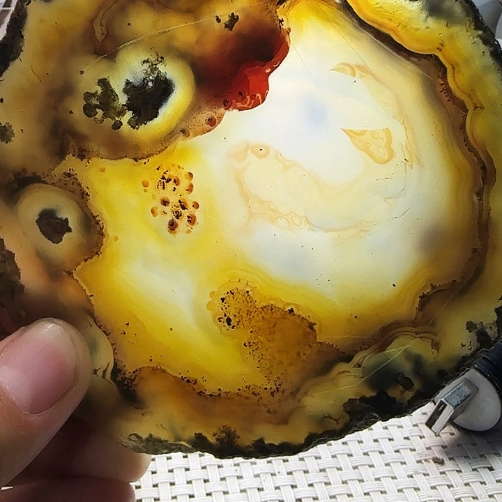 玛瑙/玉髓未镶嵌珠宝奇石