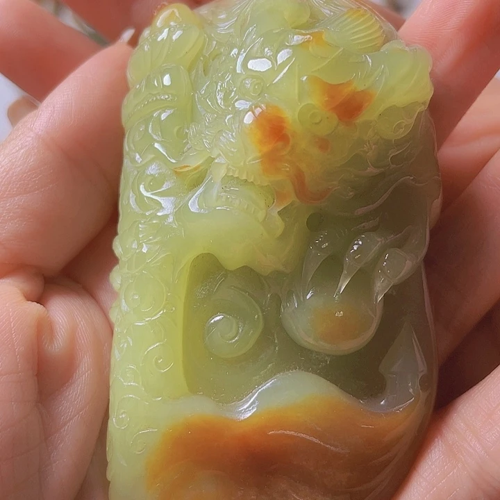 岫岩河磨玉（透闪石质玉）未镶嵌把件