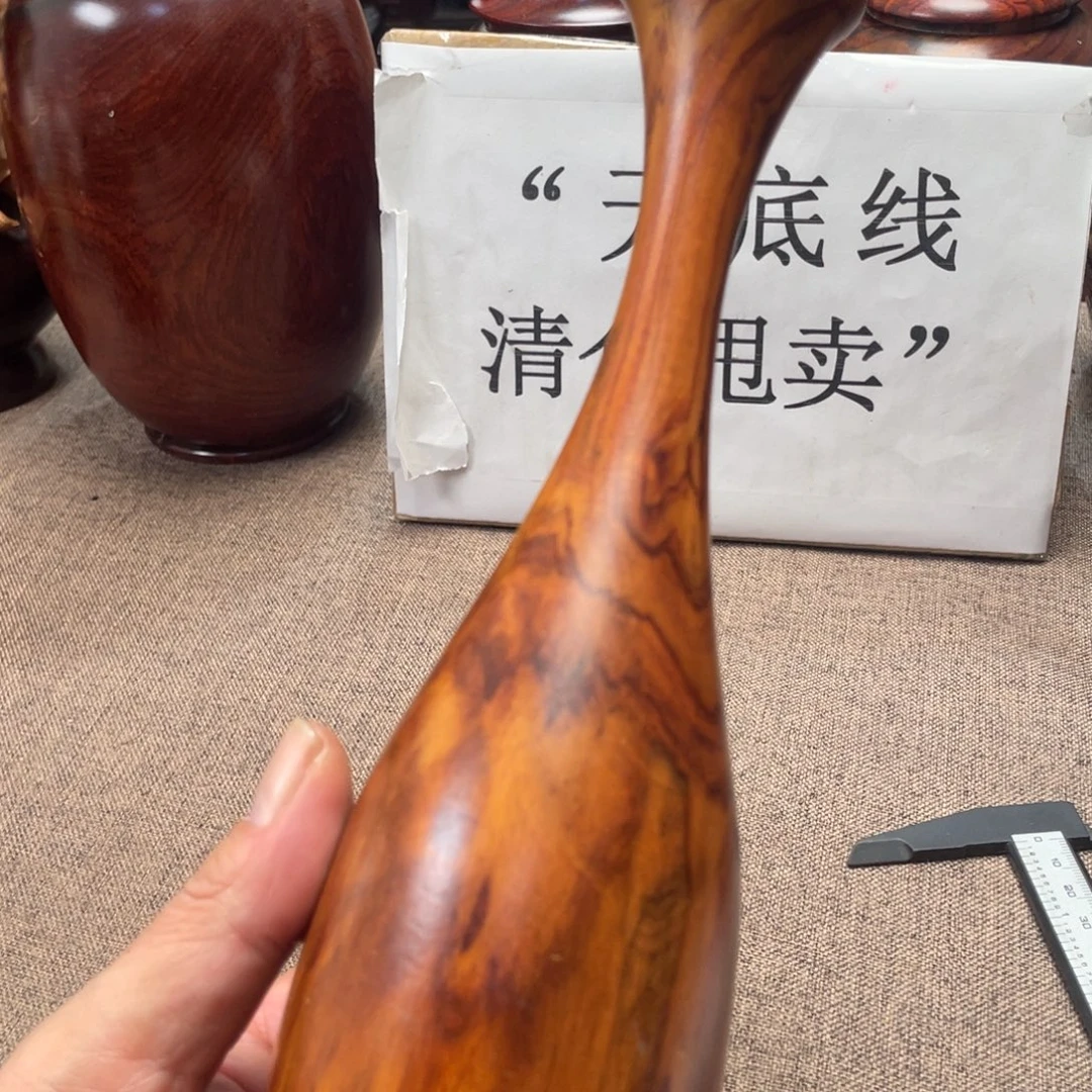 交趾黄檀（大红酸枝）