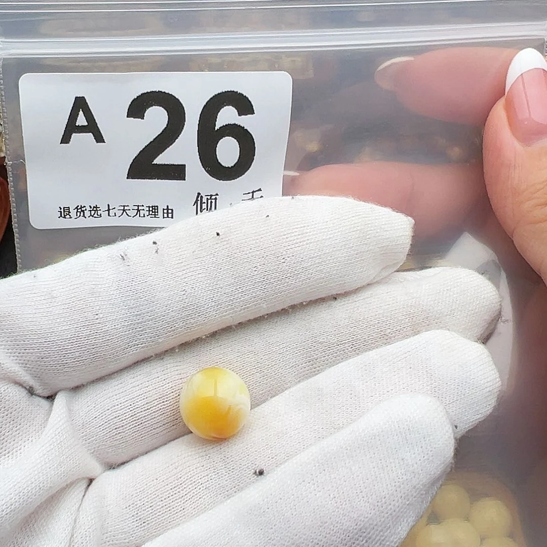 裸石琥珀未镶嵌花***天圆珠12