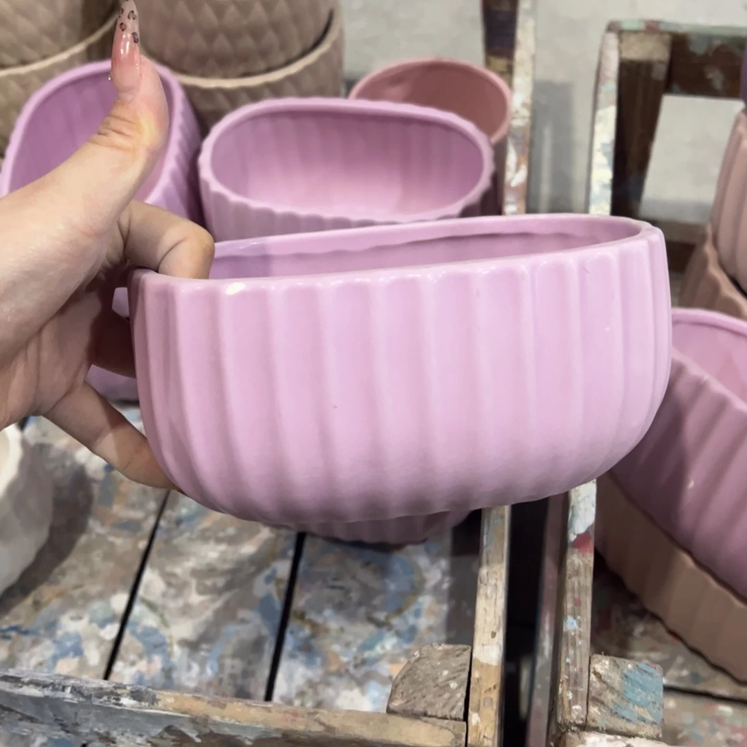 有孔陶瓷花盆，满10米包邮发货