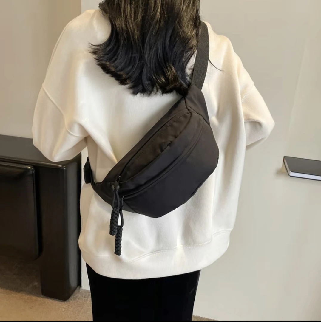 特价捡漏福利款运动休闲百搭防水女胸包骑行男款胸前包轻便单肩包