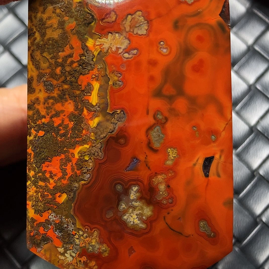 未镶嵌颈饰玛瑙/玉髓科**场