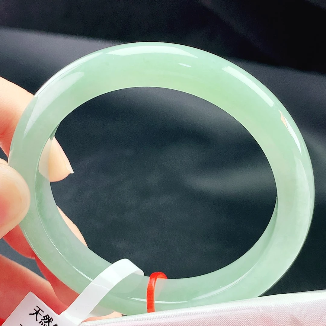 未镶嵌手镯翡翠56圈