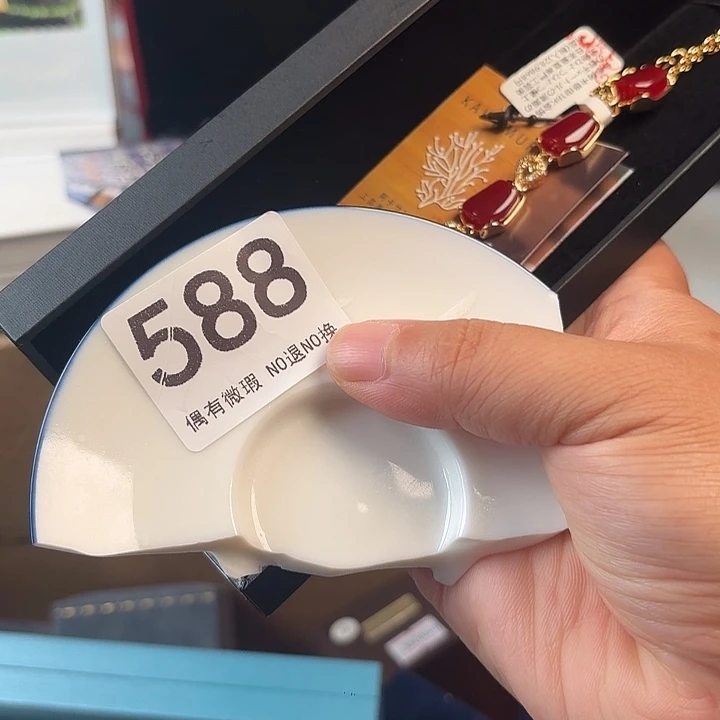 11111。              茜*
