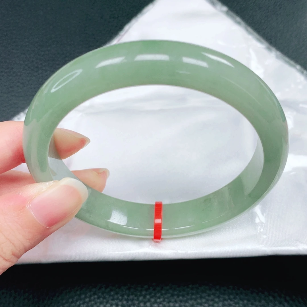 翡翠未镶嵌手镯59圈