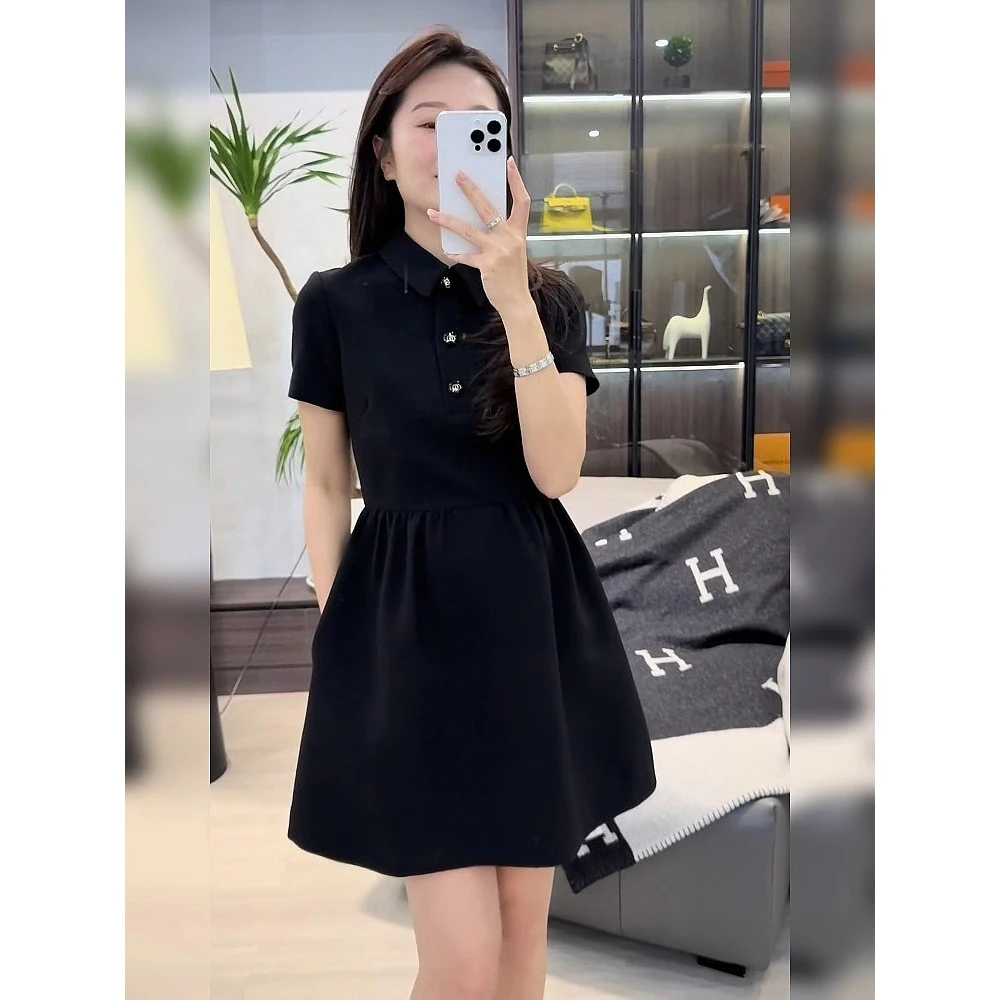 法式Polo领气质感简单大方收腰显瘦黑色短袖连衣裙女夏季2025新款