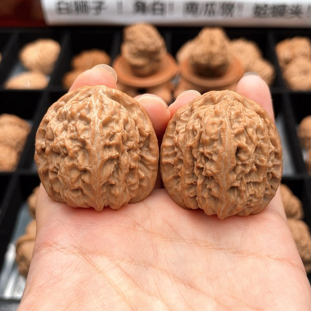 把件文玩核桃36超精白狮子主筋直➕凹底同克重3601a