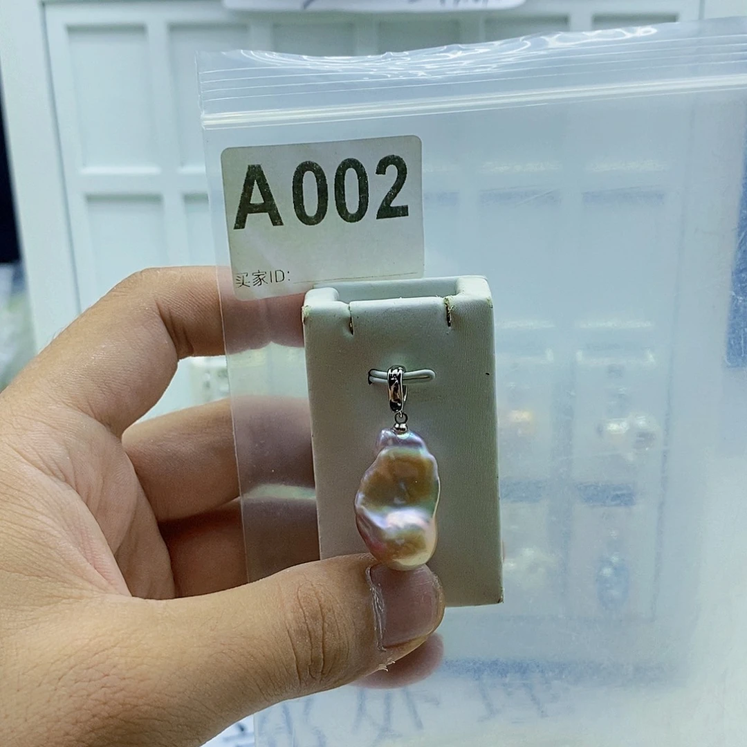 淡水珍珠颈饰合金
