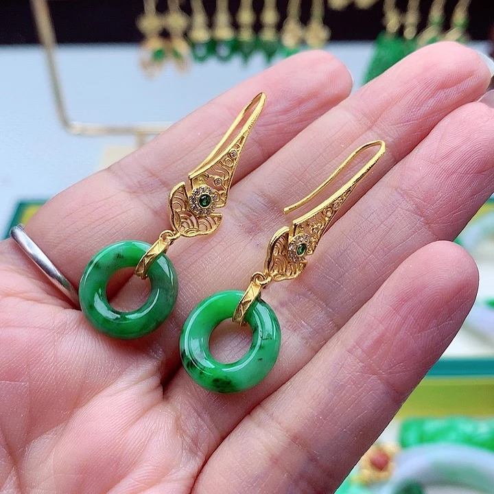 翡翠颈饰银S925镶嵌翡翠