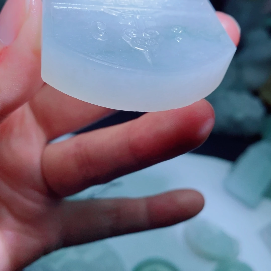 定制翡翠未镶嵌翡翠定制毛货