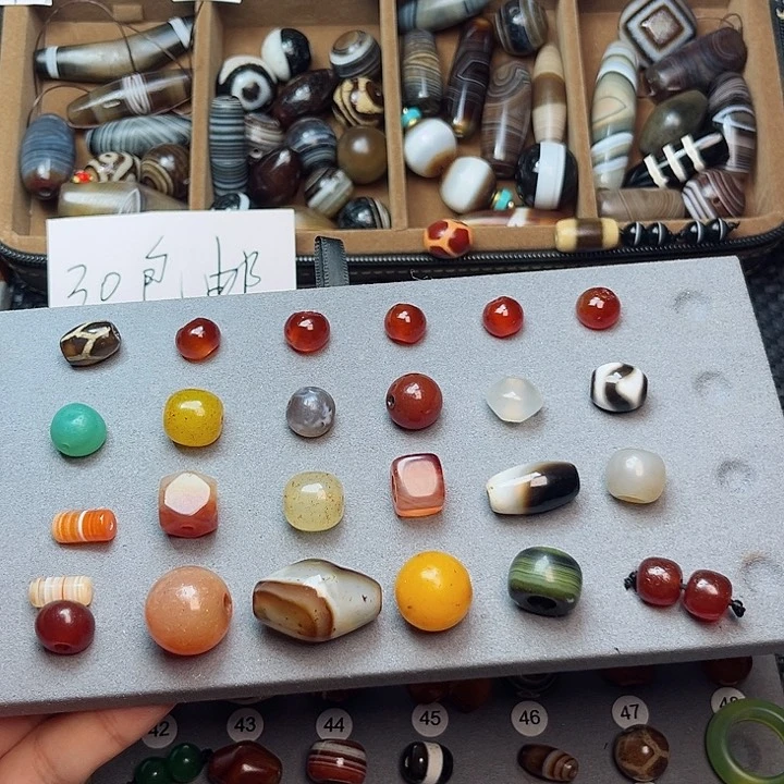 玛瑙/玉髓未镶嵌珠宝半成品?