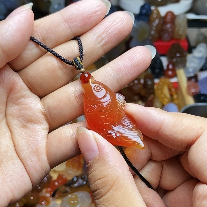 未镶嵌颈饰玛瑙/玉髓