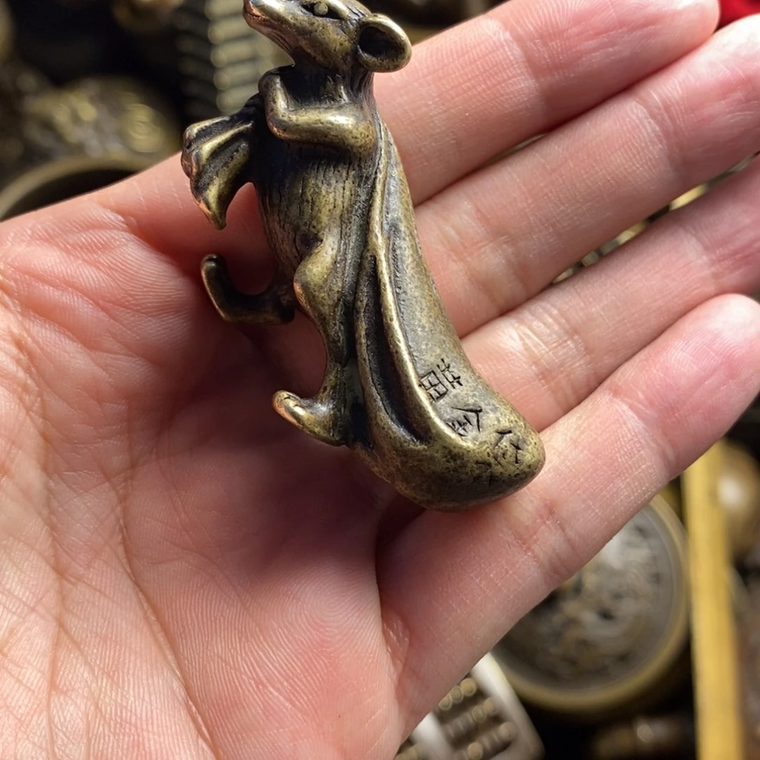 精美铜器做工精良