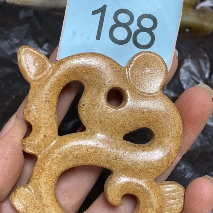 未镶嵌和田玉挂件