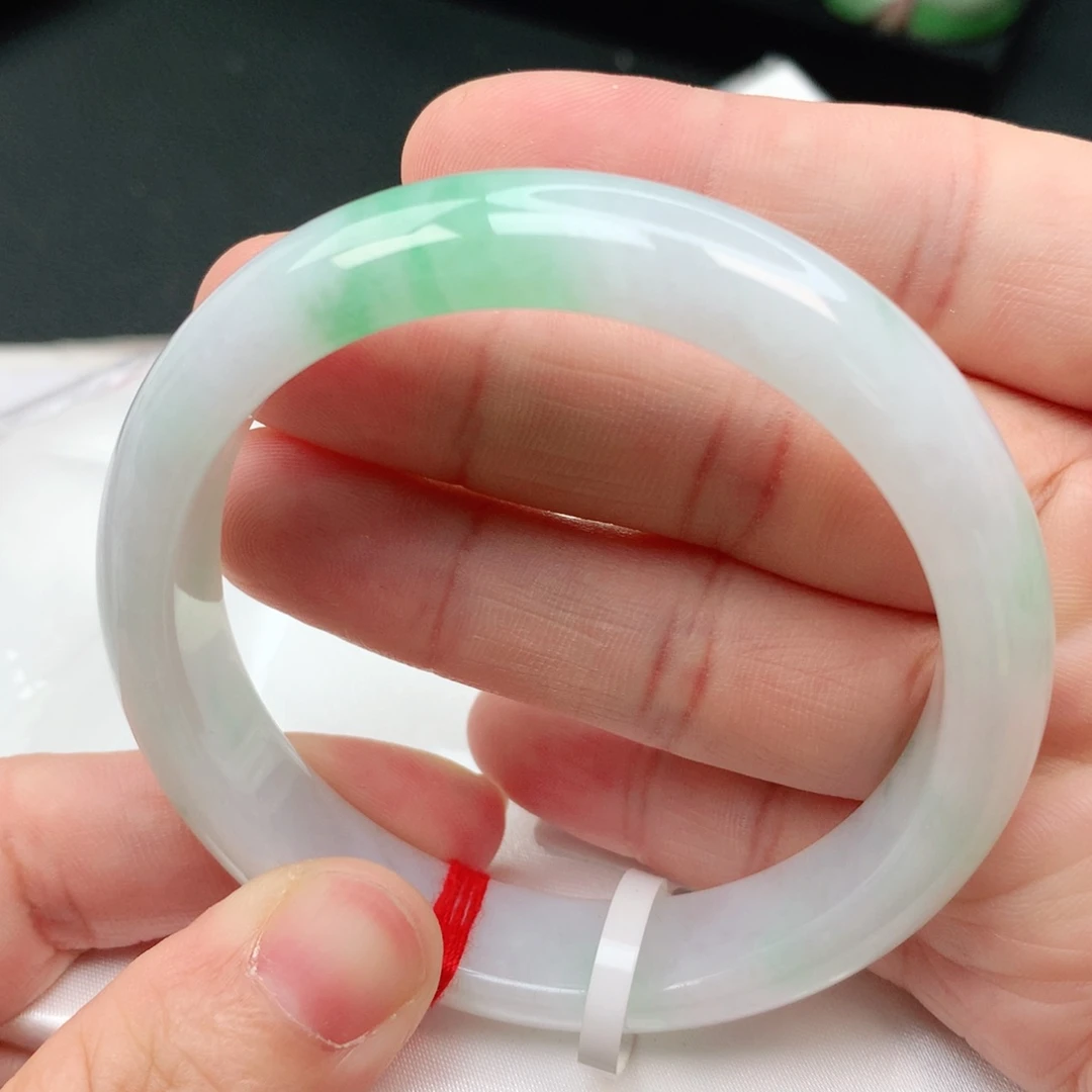 翡翠手镯未镶嵌，，，，，，