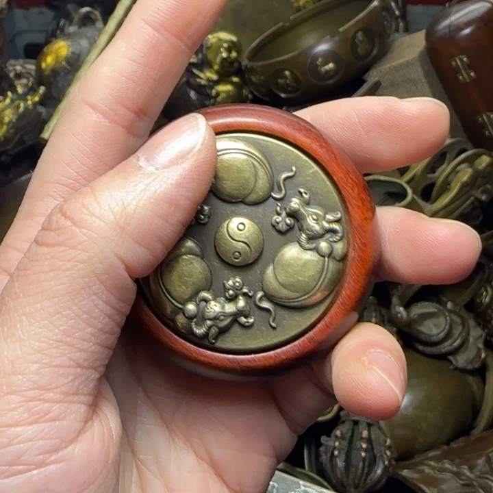 铜器把玩摆件链接