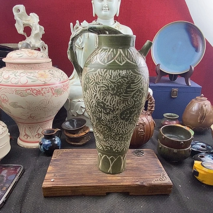 瓷片定窑的一个赤龙壶