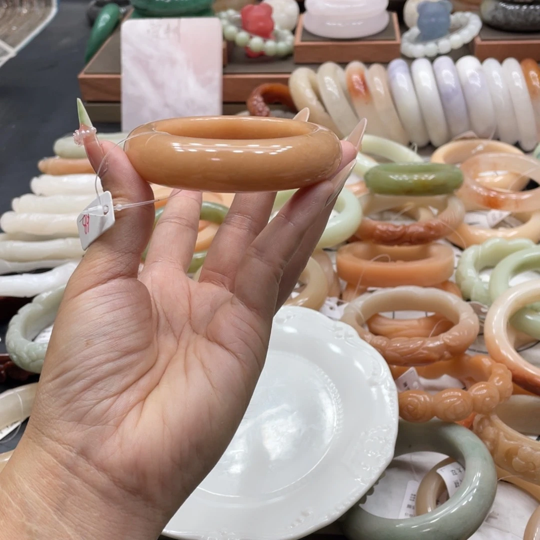紫***瑰石英质玉手镯未镶嵌