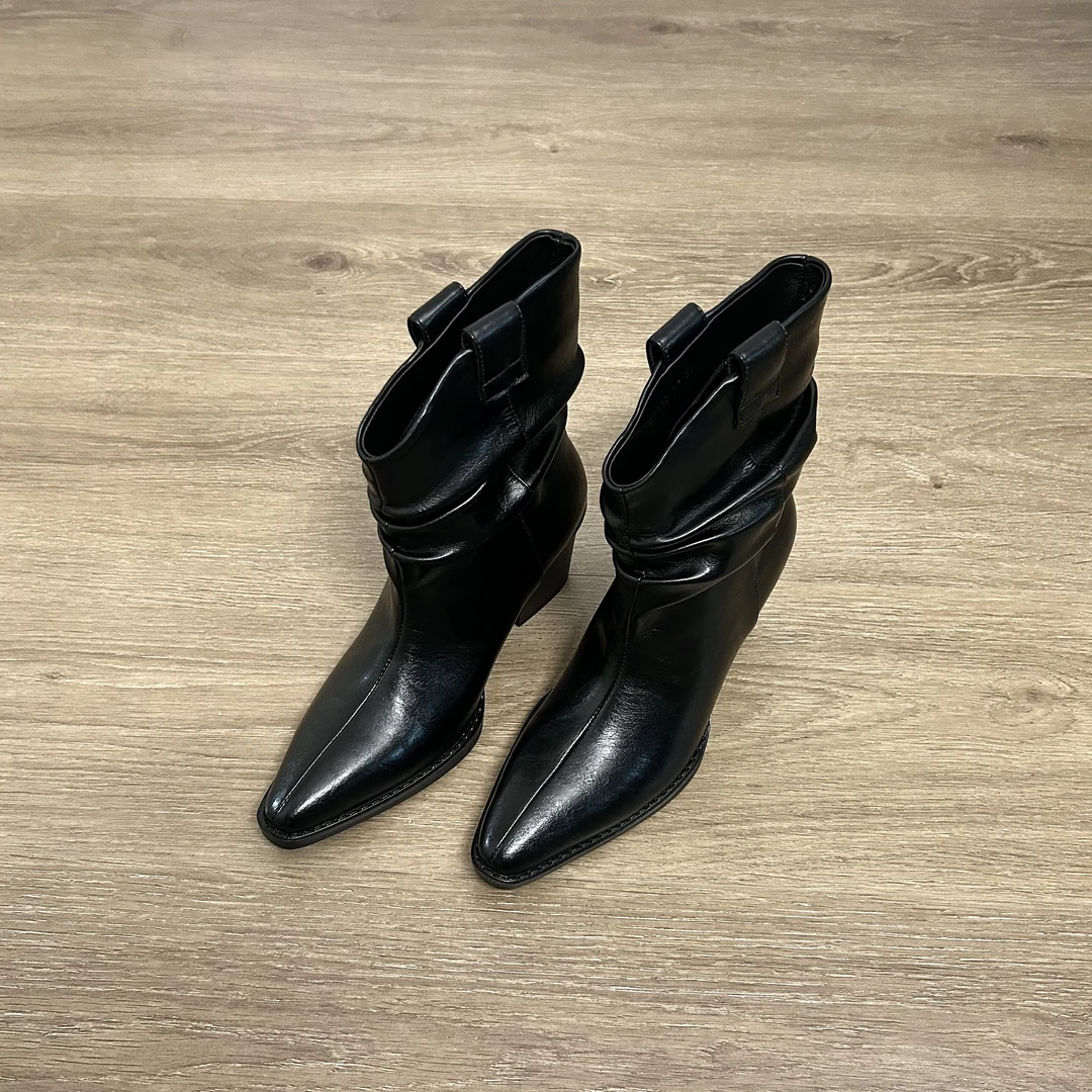 Dannyfrey头层牛皮新款尖头女粗跟中筒靴显瘦不过膝西部靴6.5CM