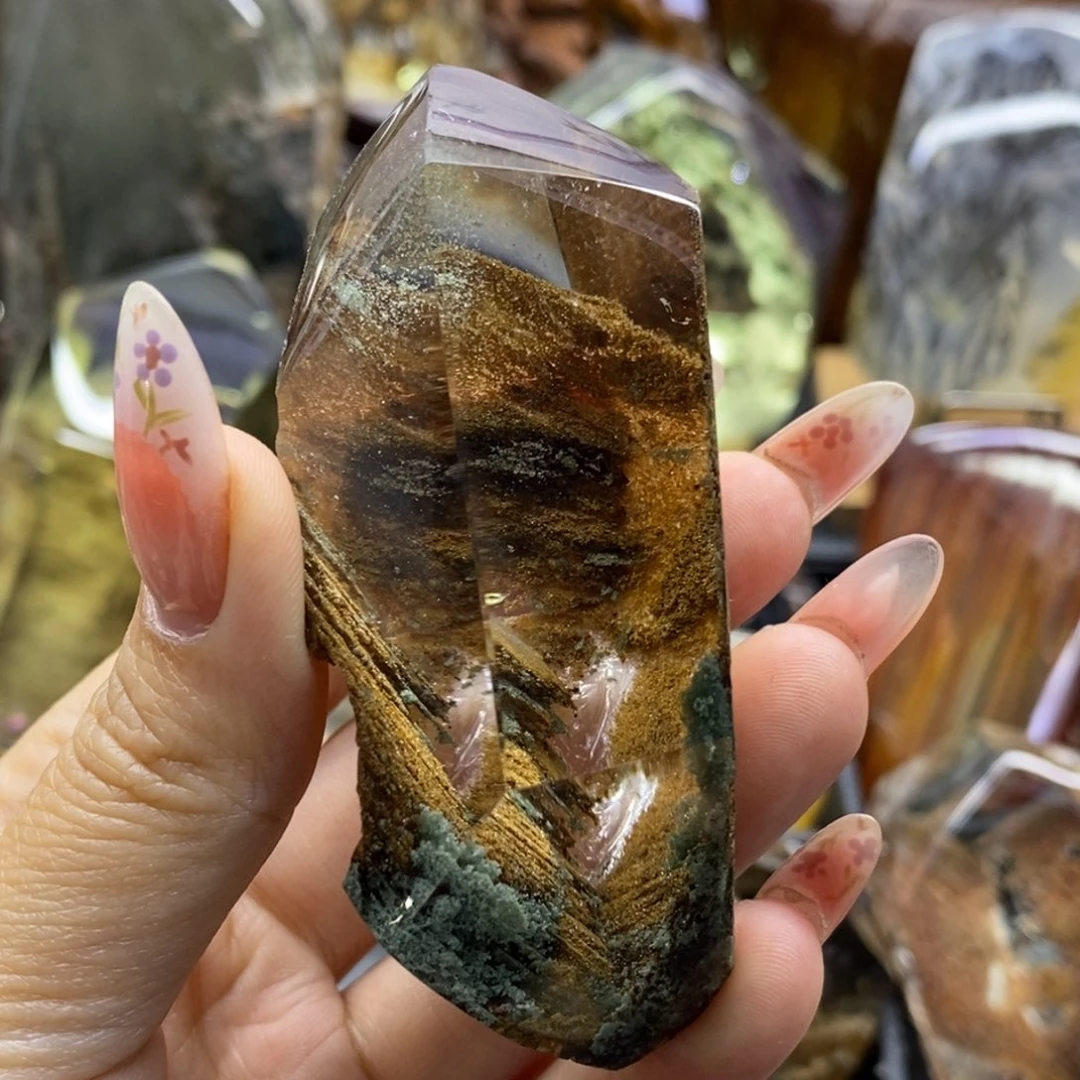 汉***出未镶嵌珠宝半成品水晶