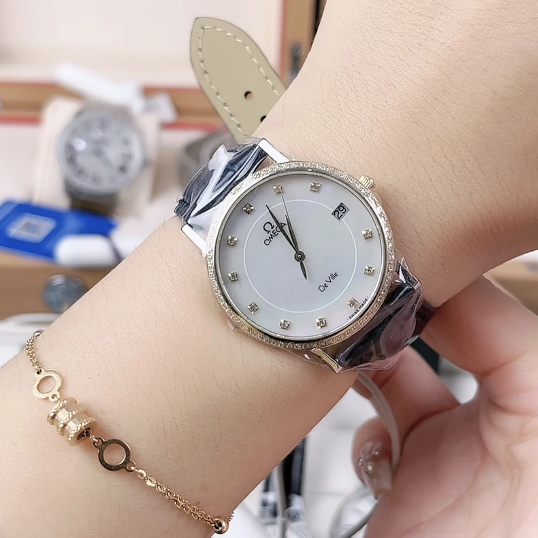 95新 Omega/欧米茄 22651/蝶飞系列/石英腕表/贝母32盘