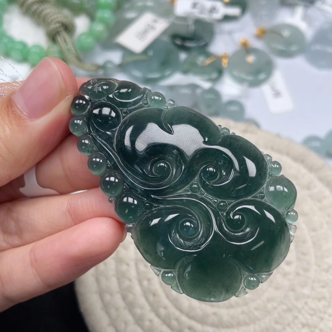 翡翠未镶嵌颈饰天然A货翡翠