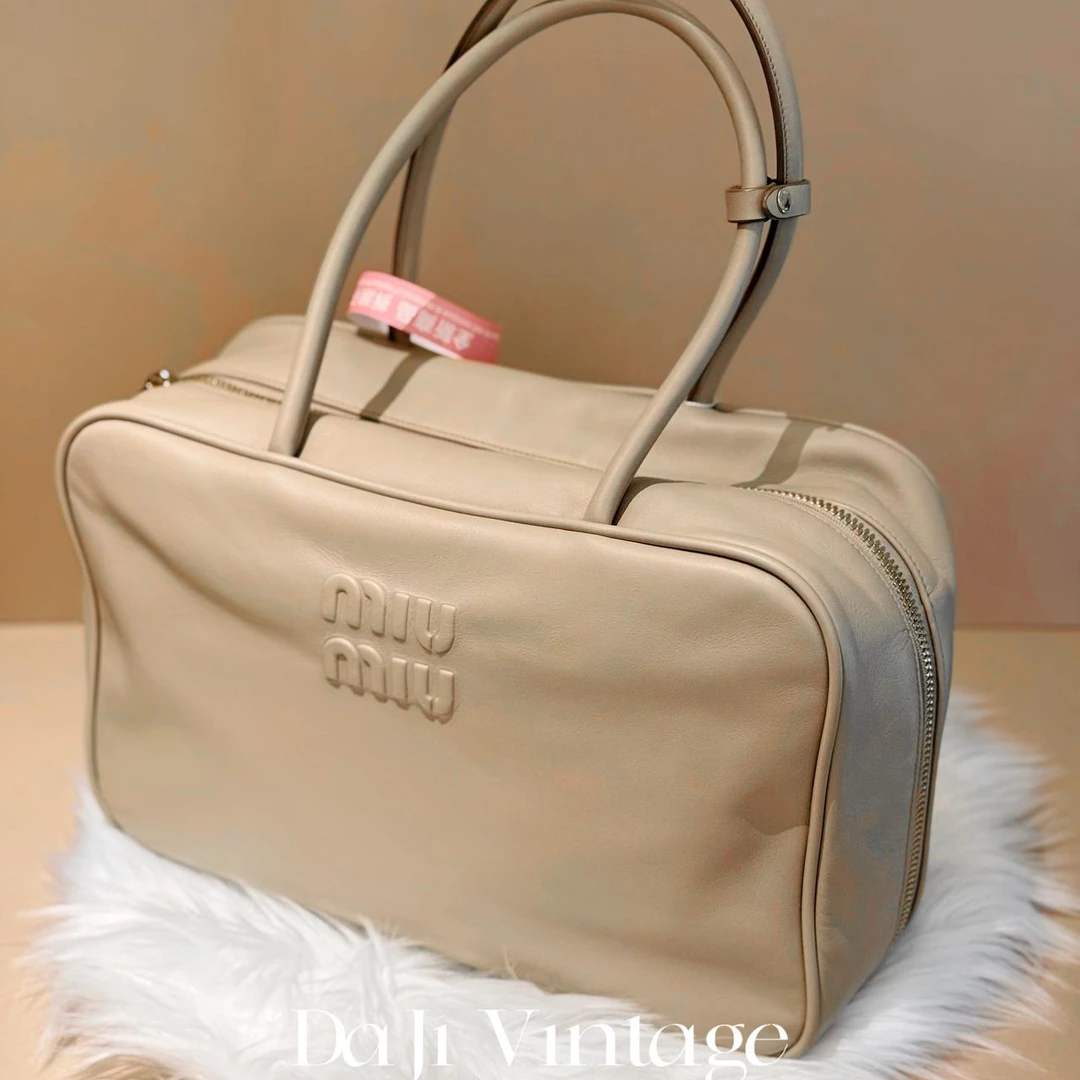 99新 MIU MIU/缪缪 大吉中古/Miumiu缪缪奶咖色保龄球大号手提斜