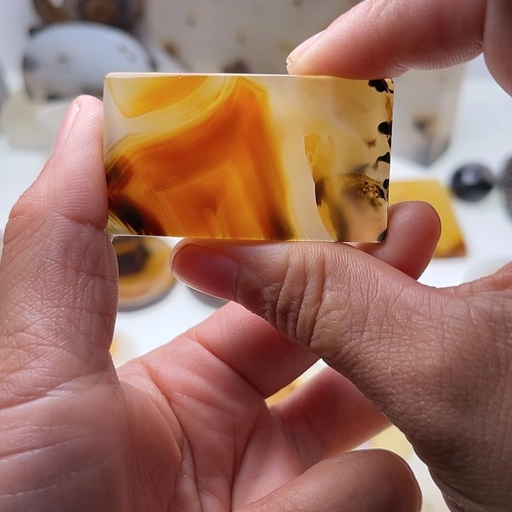 【闪购商品】玛瑙/玉髓未镶嵌珠宝半成品