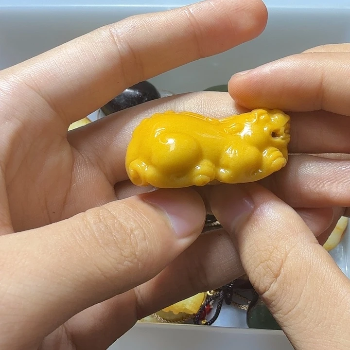 和田玉（糖玉）未镶嵌挂件