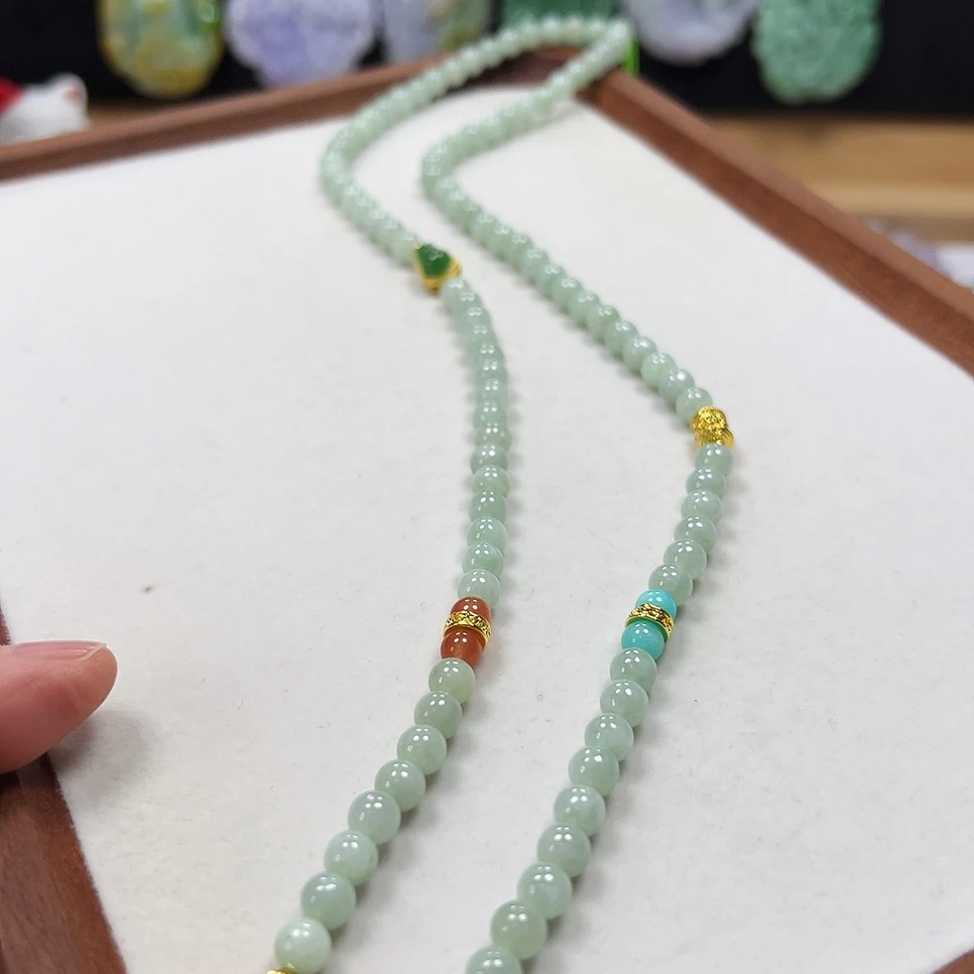 翡翠未镶嵌颈饰项链