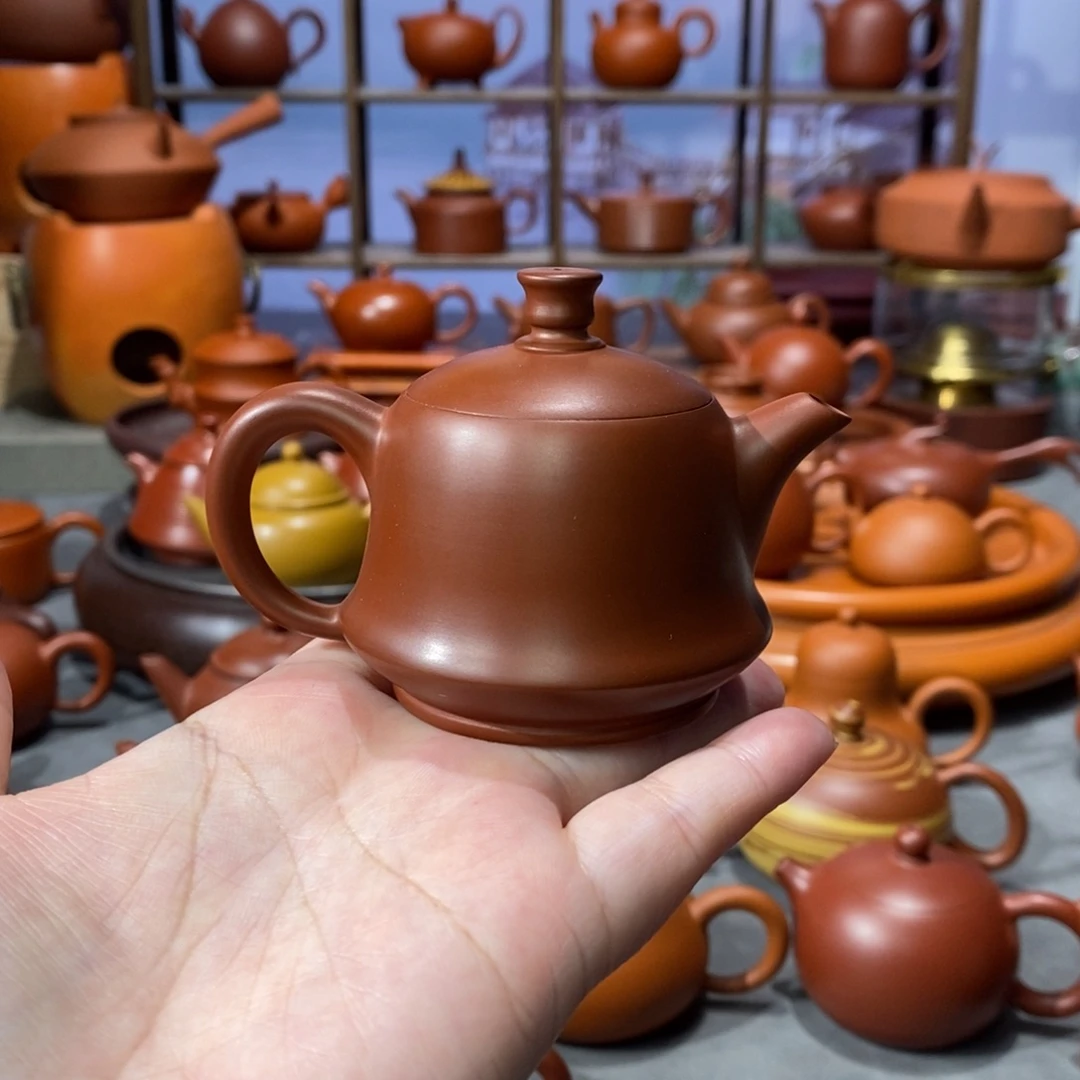 紫砂茶壶章淑煌朱泥金钟80c
