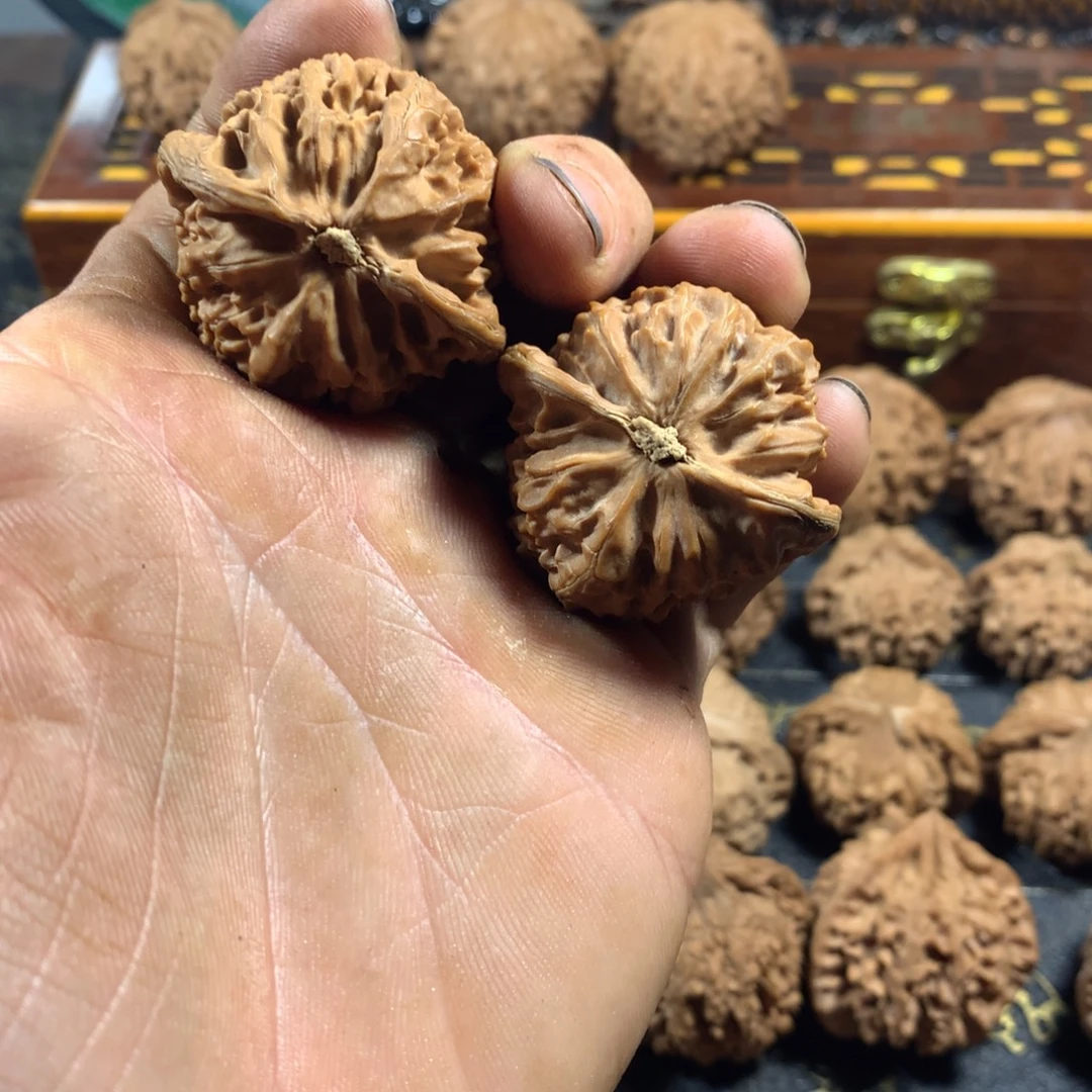 吊坠桃核文玩核桃玉玺宫灯狮子头41
