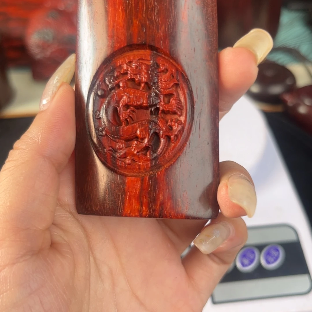 红木印度小叶紫檀龙牌