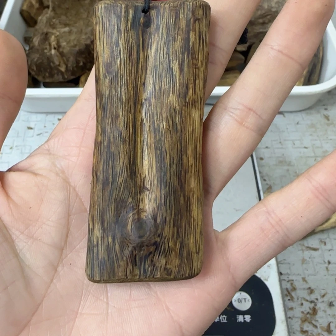 沉香碎屑沉香乌身圆叶