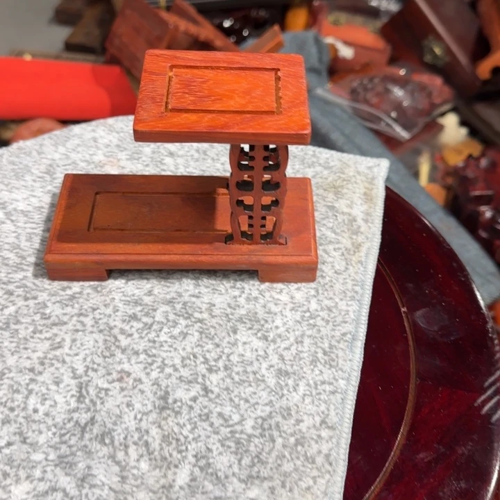 橄榄核摆件红木工艺品底座等