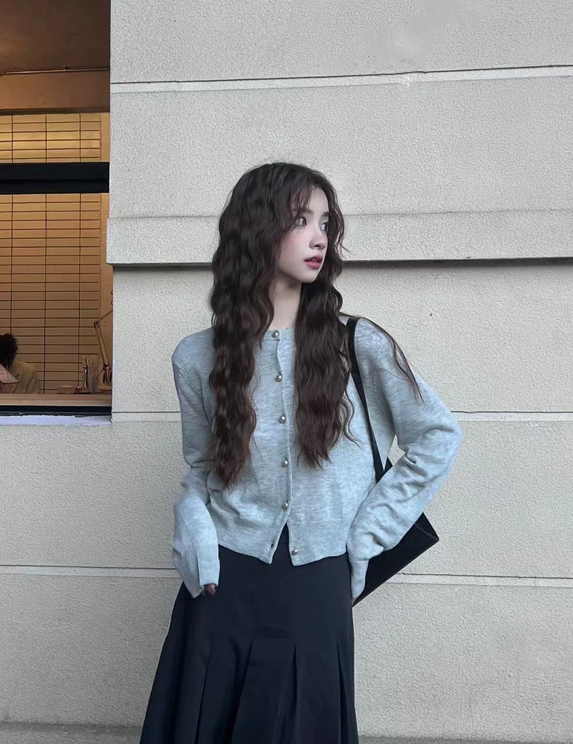108秋季新款韩系慵懒风ins风甜美软糯气质百搭灰色短款长袖开衫女