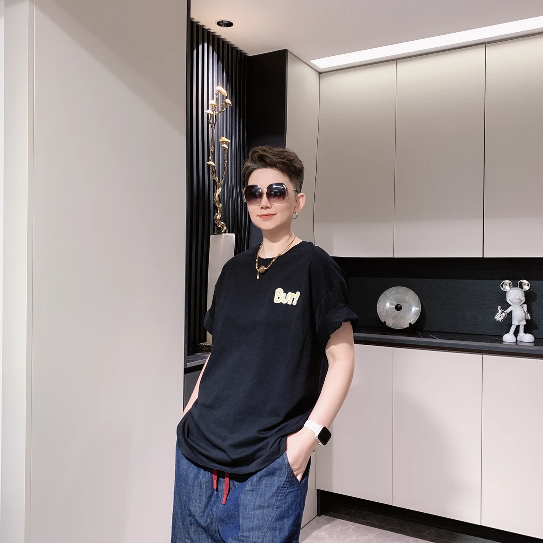 【六哥原创】设计款潮流2025宽松夏季显瘦圆领字母休闲刺绣短袖T恤