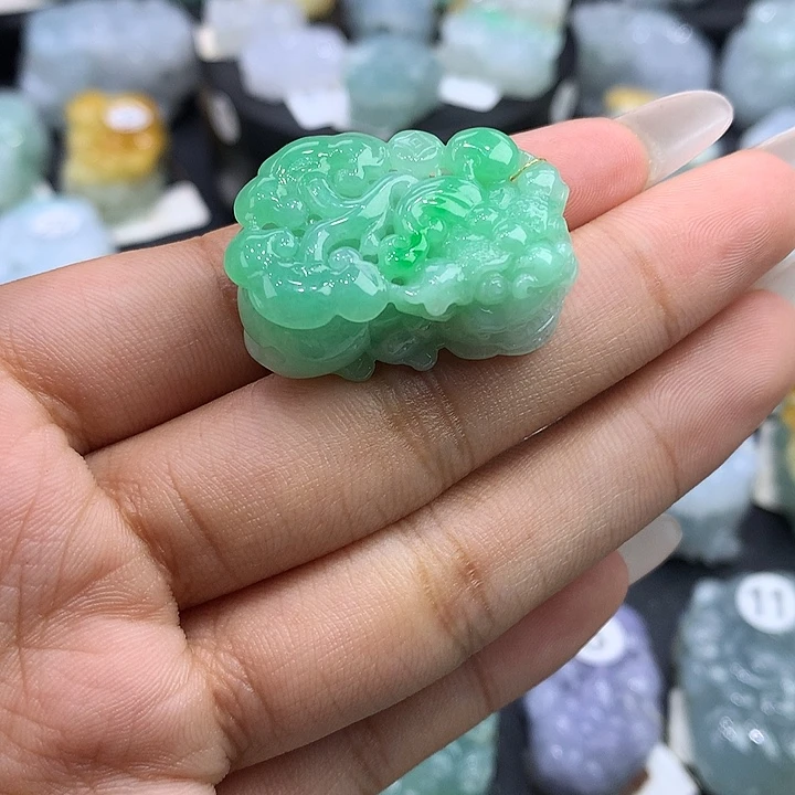 翡翠未镶嵌颈饰天然缅甸翡翠