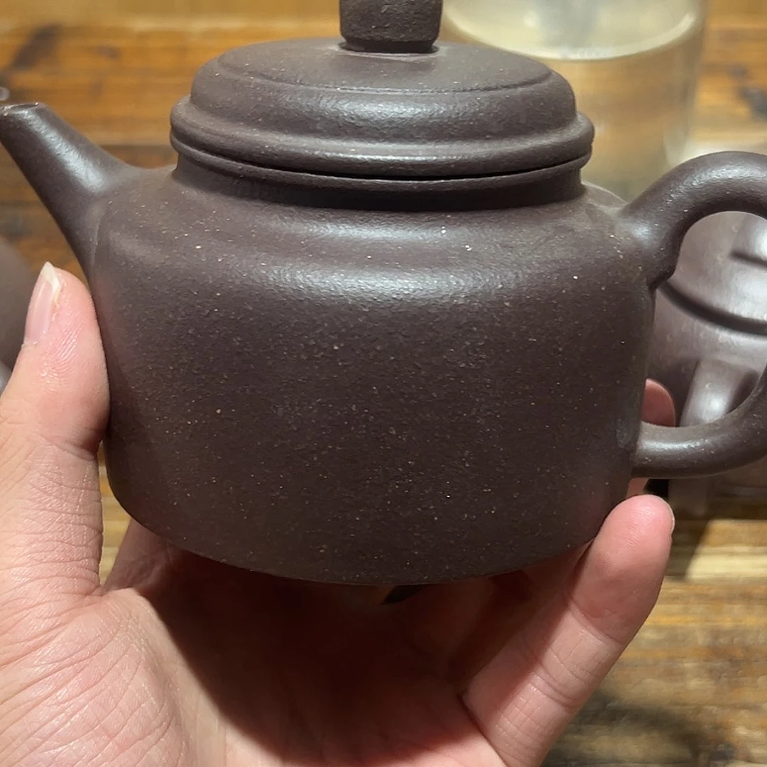 茶壶紫砂紫砂的味道很