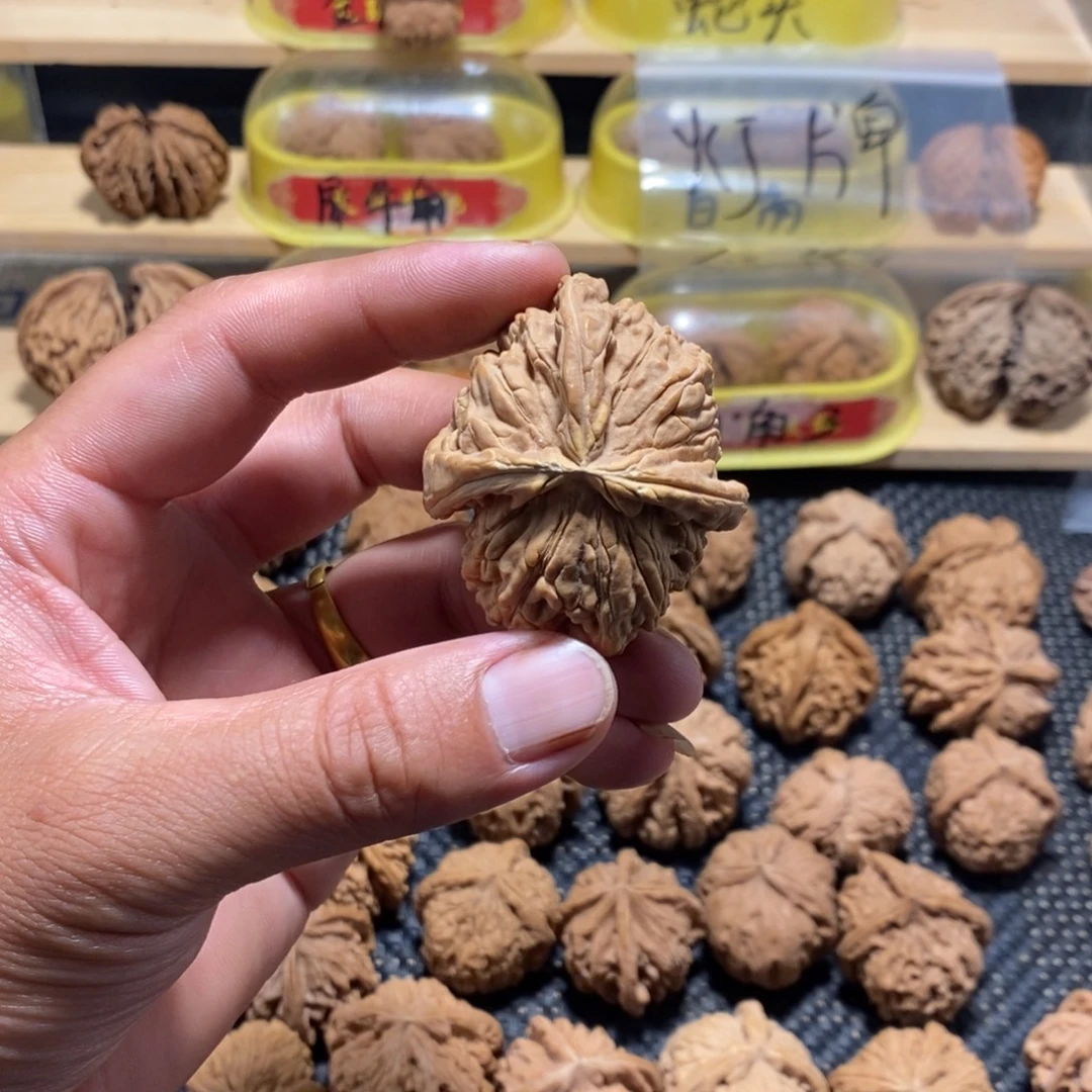 添***饭吊坠文玩核桃核桃异形