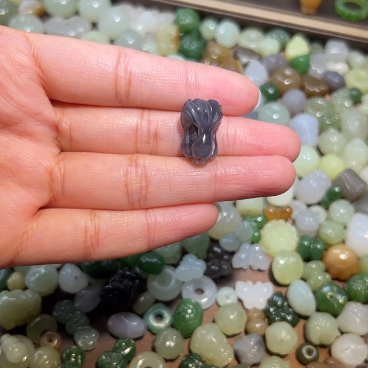 未***往未镶嵌和田玉珠宝半成品