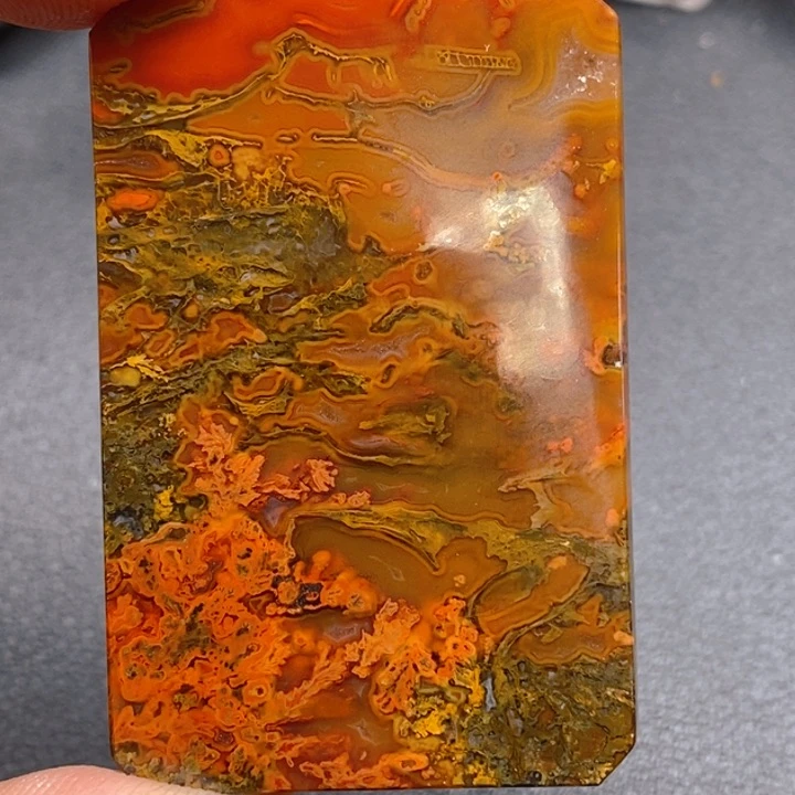 玛瑙/玉髓颈饰未镶嵌疾***草