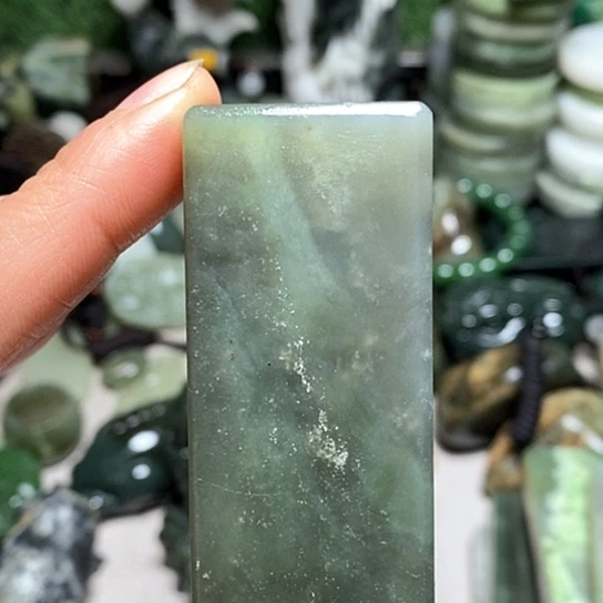 未镶嵌和田玉（糖玉）珠宝半成品