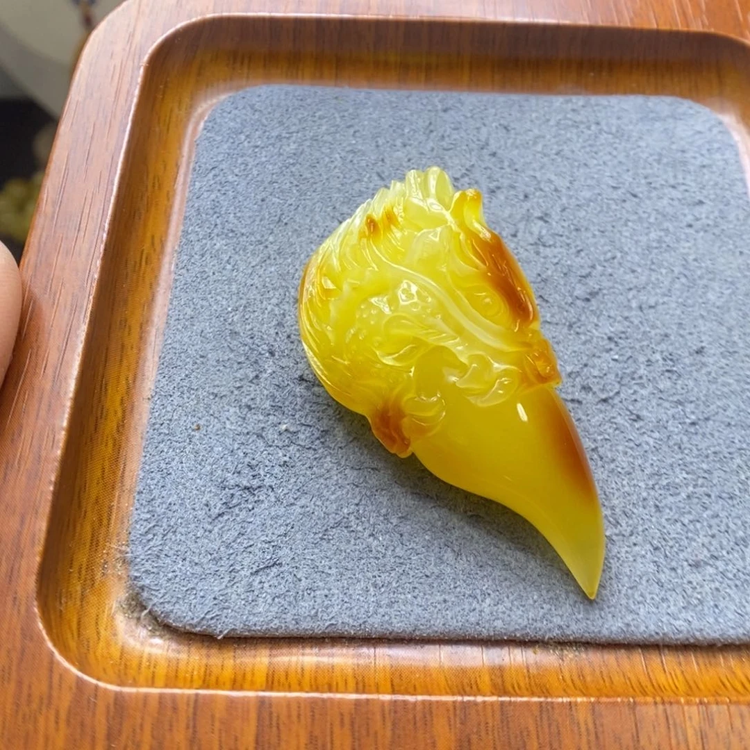 西***拜蜜蜡项链未镶嵌郎