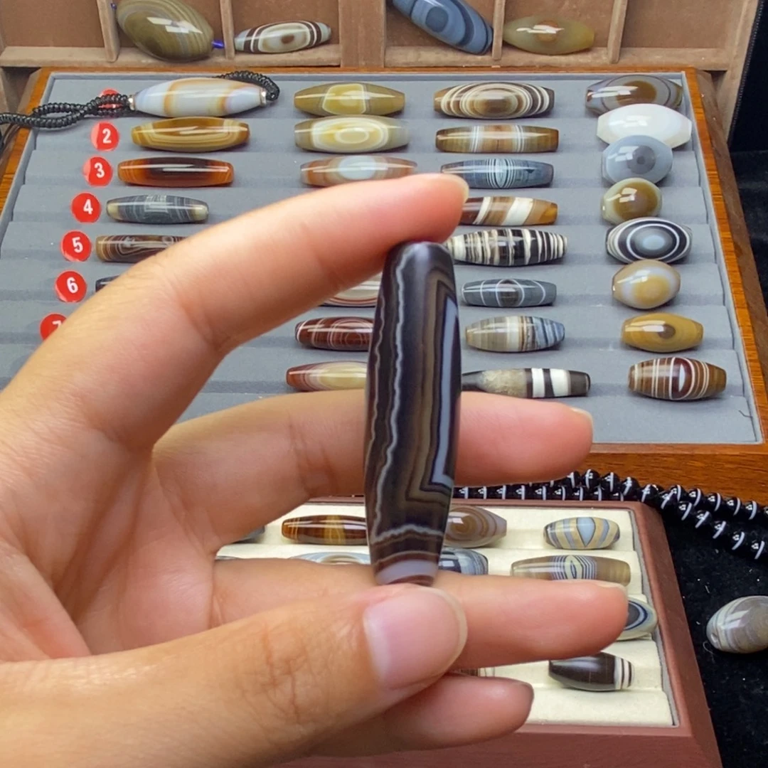 默***玉未镶嵌颈饰玛瑙/玉髓