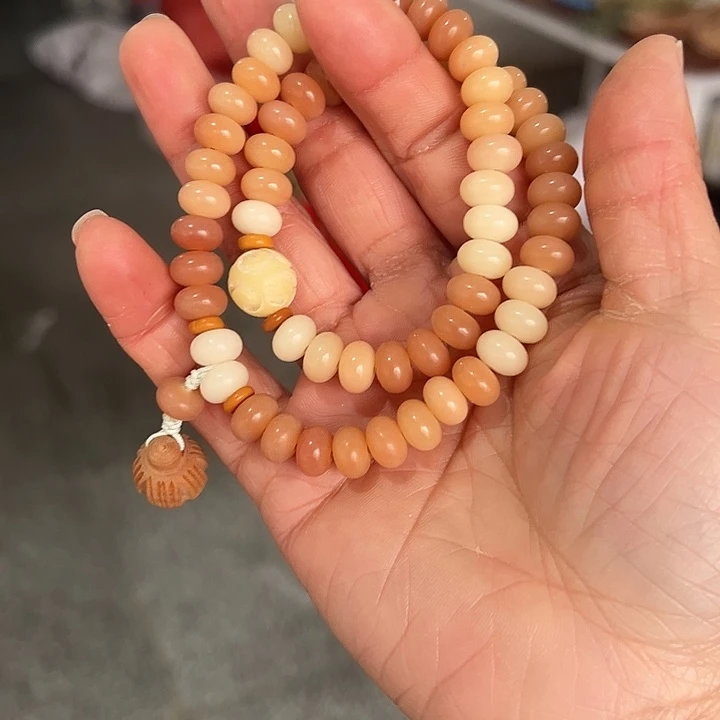 白玉菩提吊坠6×9算盘珠粉