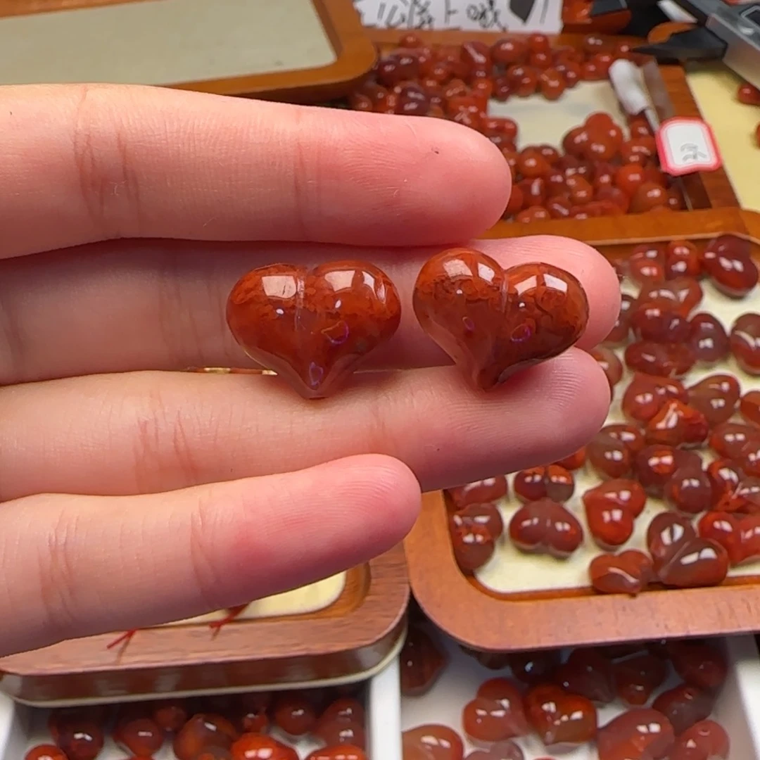 南红玛瑙未镶嵌挂件微瑕不退换