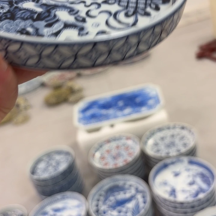 瓷片青花狮子大胡乘景德镇