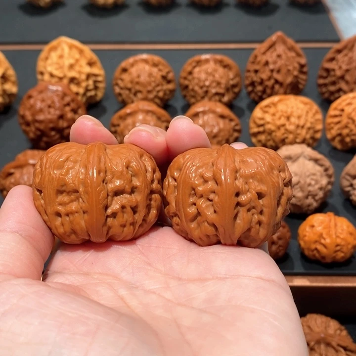 文玩核桃吊坠I****o元宝879